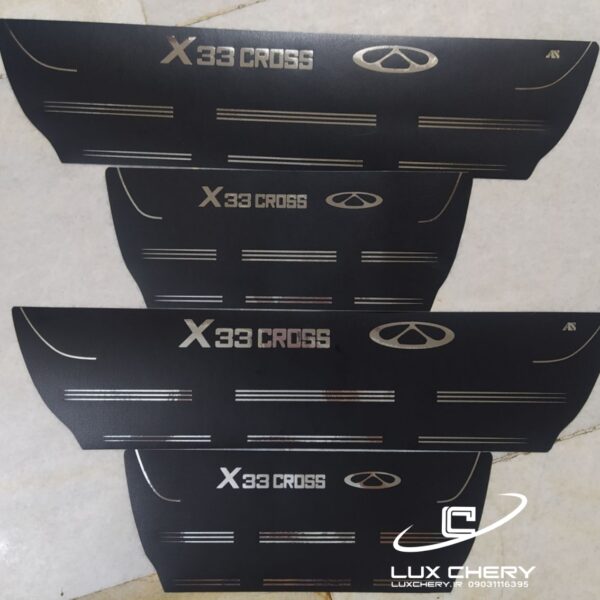 پک ۴تایی پارکابی طرح چرم X33 کراس (بسته 4 عددی)