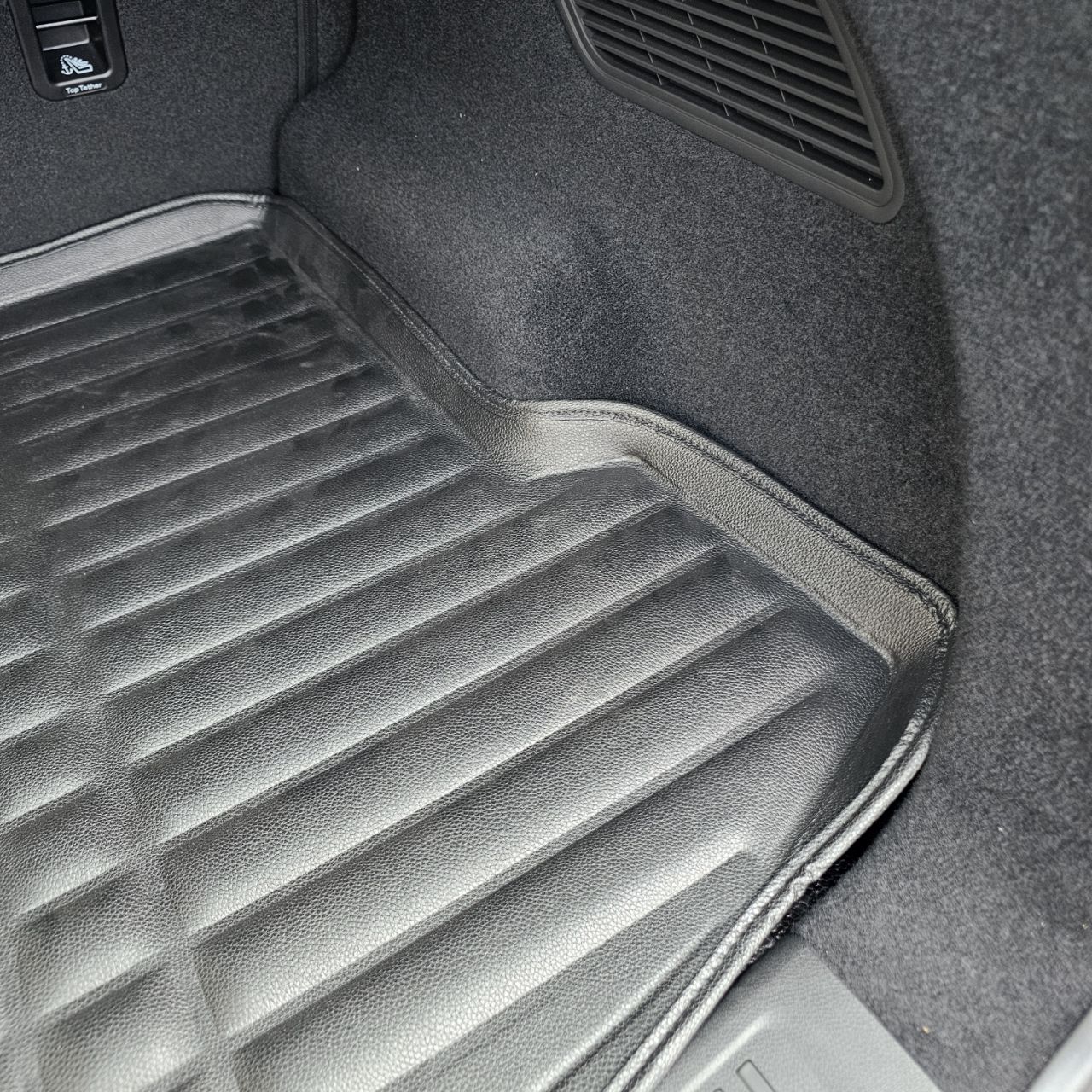 کفپوش چرمی قالبی صندوق عقب MVM X77 - تصویر 2