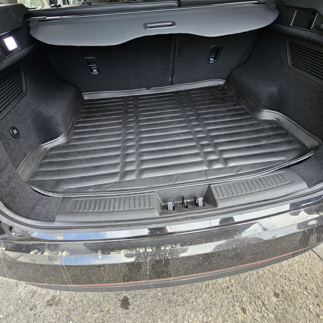 کفپوش چرمی قالبی صندوق عقب MVM X77
